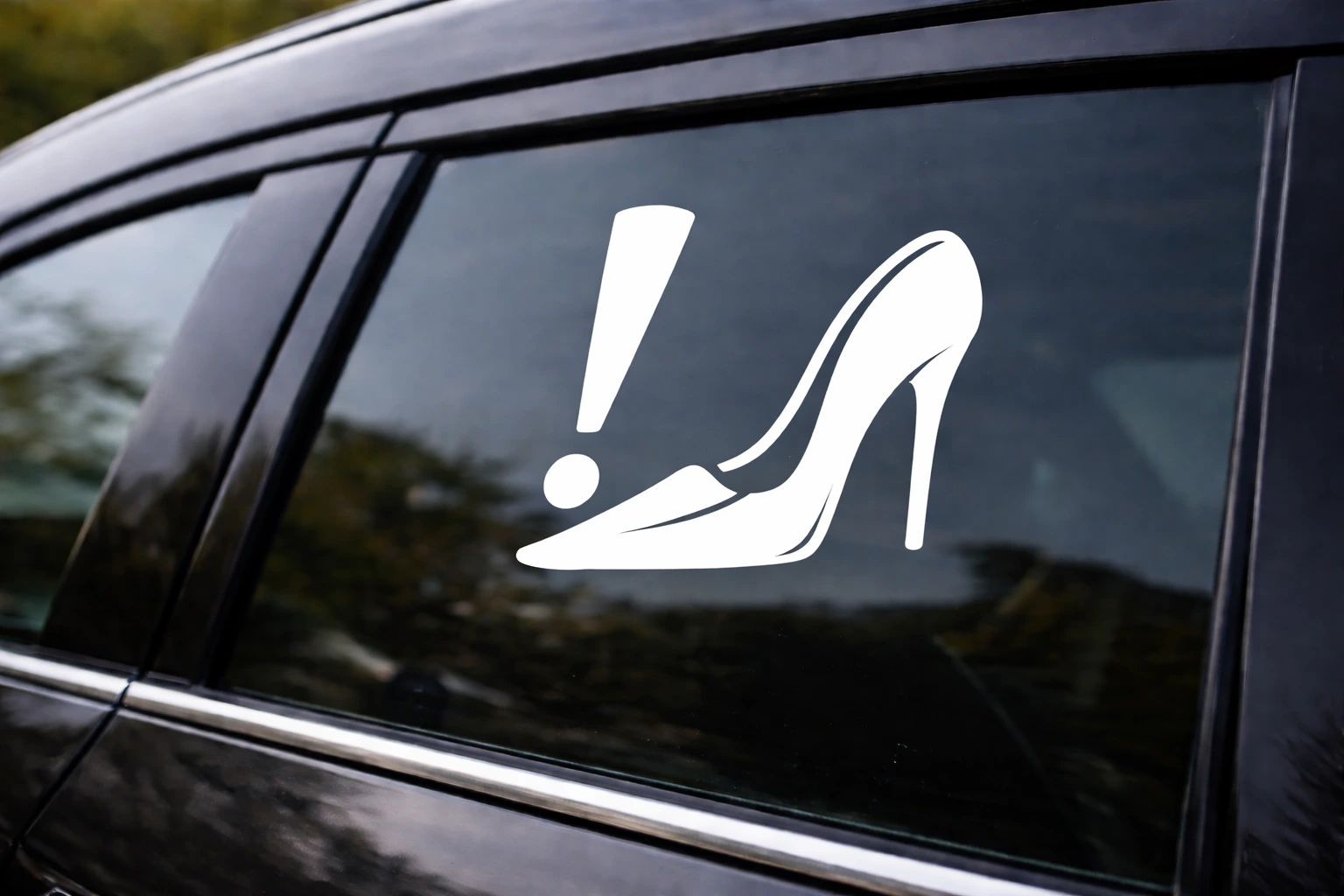 Тайный смысл наклеек на багажниках и стеклах автомобилей_3